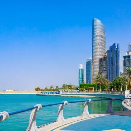 circuit emiratele arabe unite povestea celor 7 regale avion