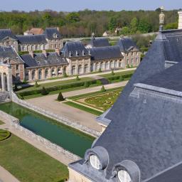 vizita castelul fontainebleau si vaux le vicomte